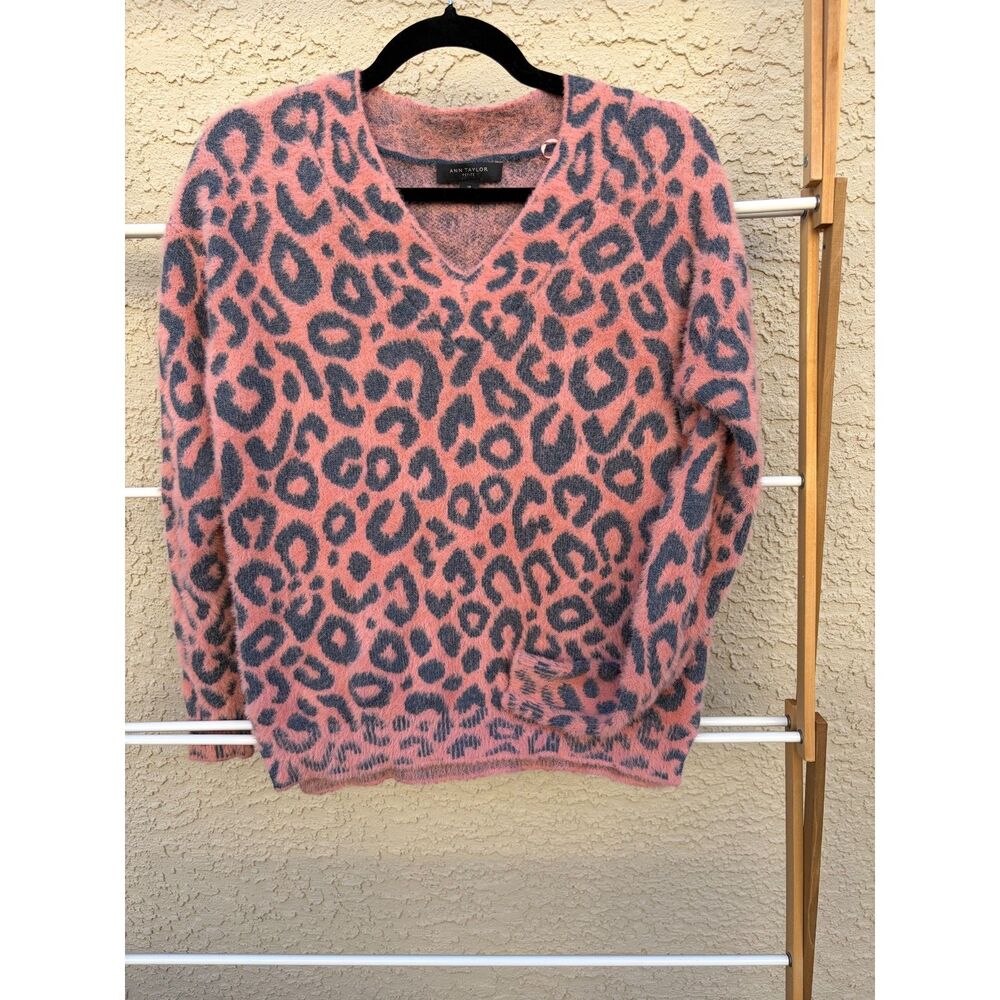 Pink "Eyelash" Leopard Print Ann Taylor Betsey Johnson Style Fuzzy Stylish SP
